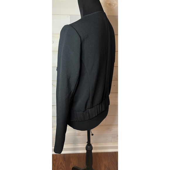 Women's Gap Black Ruffled Jacket Ruching Bottom Sz M Zip Front Top - Picture 7 of 13